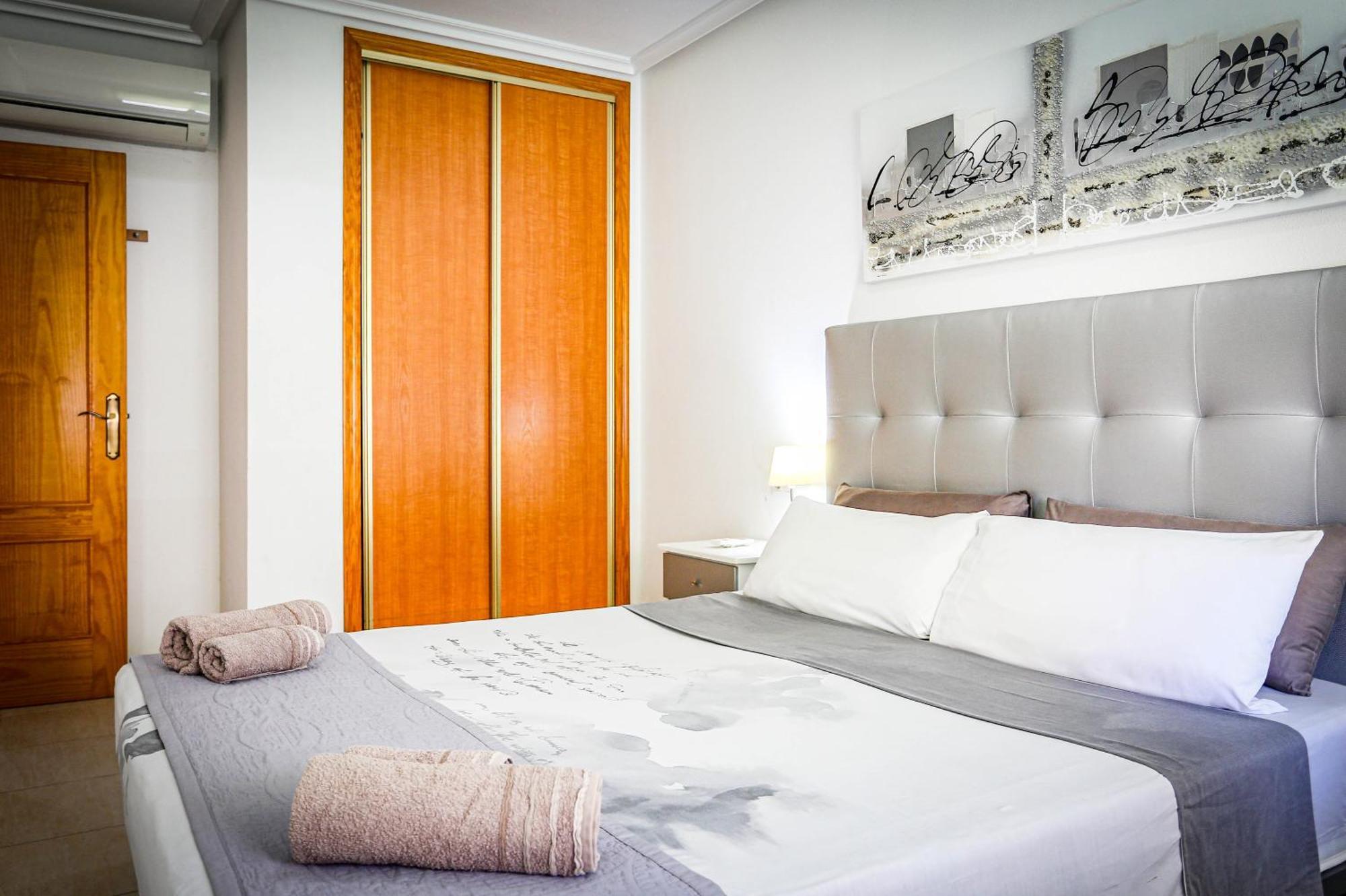 Cabo Roig La Rotonda, Pool, Beach & Comfort 卡布罗伊格 外观 照片